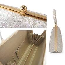 画像をギャラリービューアに読み込む, Robe décolletée Formal Kimono Bag &amp; Zori Set【Silver】 – Silver Aurora Brocade Evening-Wear Accessories for Kimono / Japanese Formal Wear / for TEA ceremony
