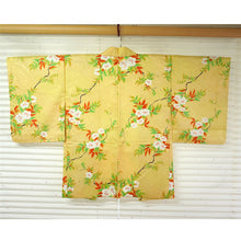 將圖片載入圖庫檢視器 Vintage Haori Kimono Jacket Silk, Golden Yellow base,Cherry Blossoms &amp; Flowing Water
