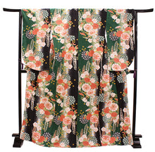 画像をギャラリービューアに読み込む, Washable Embroidered Hakama &amp; Nisha-sode Kimono Set for Women – Ready-to-Wear 2-Piece Outfit for Graduation &amp; Formal Celebrations
