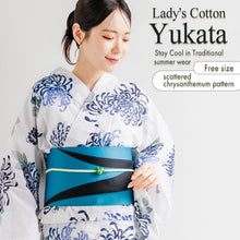 画像をギャラリービューアに読み込む, Women’s Cotton Yukata Kimono Robe – Lightweight Summer Japanese Kimono Robe, White base with scattered chrysanthemums pattern, Traditional Festival Outfit
