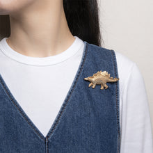 画像をギャラリービューアに読み込む, Handcrafted Japanese Stegosaurus Brooch – Artisan Dinosaur Pin, Unique Pewter Jewelry, Perfect Gift for Women, for Men
