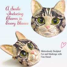 画像をギャラリービューアに読み込む, Handcrafted Japanese American Shorthair Cat Brooch – Artisan Pewter Pin with Glowing Eyes, Gift for Cat Lovers, for Women, for Men
