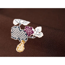 將圖片載入圖庫檢視器 Ready-to-Wear Washable Komon Kimono for Women, Fully Lined Polyester, Deep Brown with Gourd Motif – A Sophisticated Komon Kimono with Warm Japanese Charm
