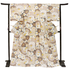 画像をギャラリービューアに読み込む, Ready-to-Wear Washable Komon Kimono for Women, Fully Lined Polyester, Deep Green with Large Beige Chrysanthemums and Gold Accents – A Sophisticated Floral Kimono
