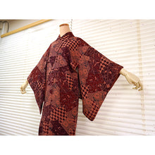 Load image into Gallery viewer, Vintage Japanese Kimono Women&#39;s Robe Silk, Bright Yellow,Bokashi-Dye Kimono (Soft Gradient Effect)

