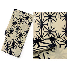 將圖片載入圖庫檢視器 Men's Yukata 4-Piece Set – Yukata, Obi Belt, Geta Sandals &amp; Waist Tie | Choose from 6 Traditional Japanese Patterns, Circle, Geometric, Hemp Leaf (Asanoha),  Seven Treasures (Shippo)
