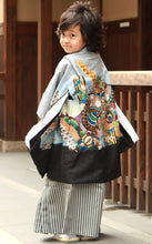 Load image into Gallery viewer, Boy&#39;s Polyester Hakama Set 7 Items  for Japanese Traditional Kimono - Stripe Black
