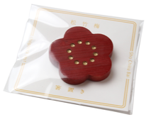 画像をギャラリービューアに読み込む, Japanese Bamboo Craft: Chopstick Rest ,Plum Blossom Red
