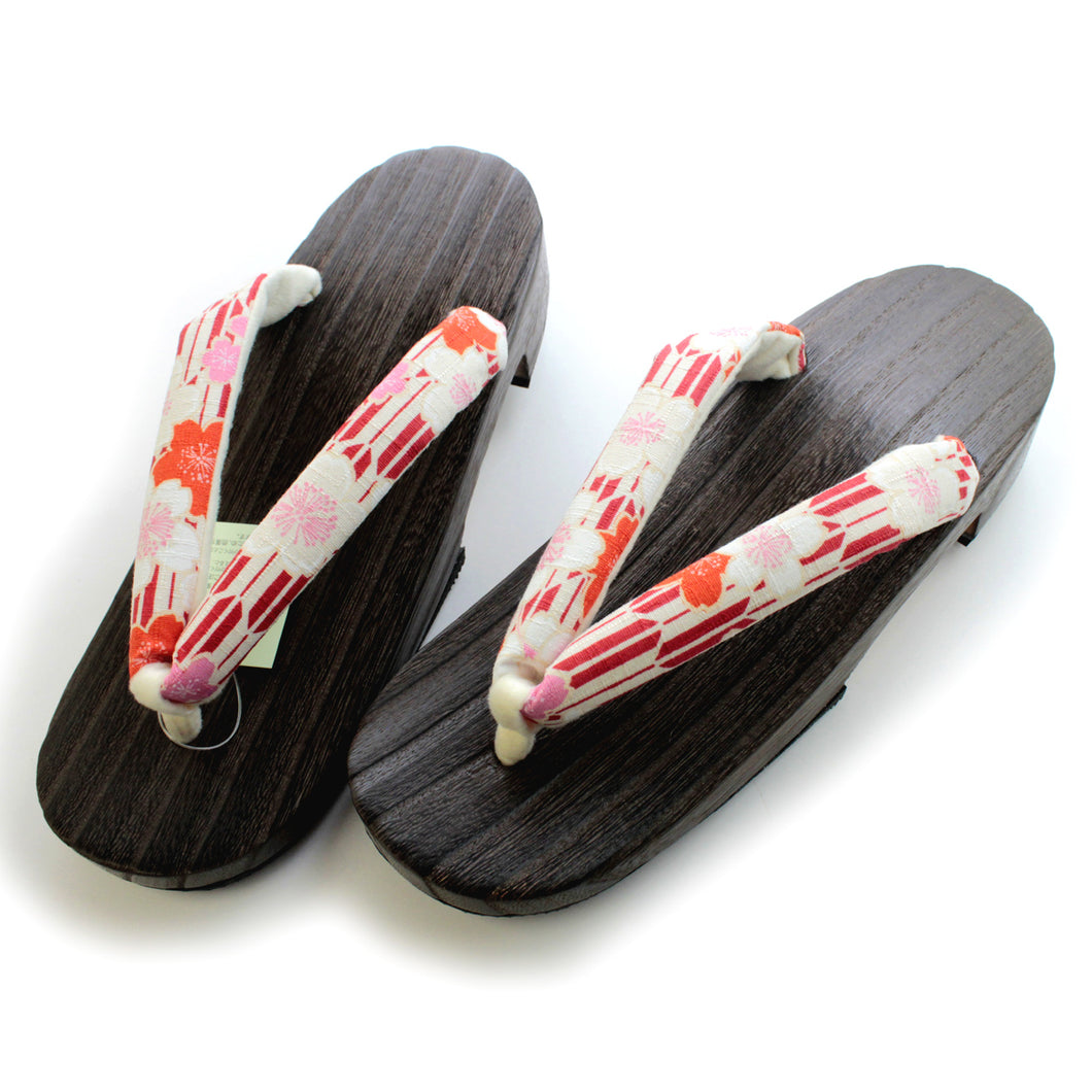 Ladies' Geta(Japanese Sandals) for Japanese Traditional Kimono/Yukata: Cream Arrow Feather Sakura Hanao 24 -25 cm