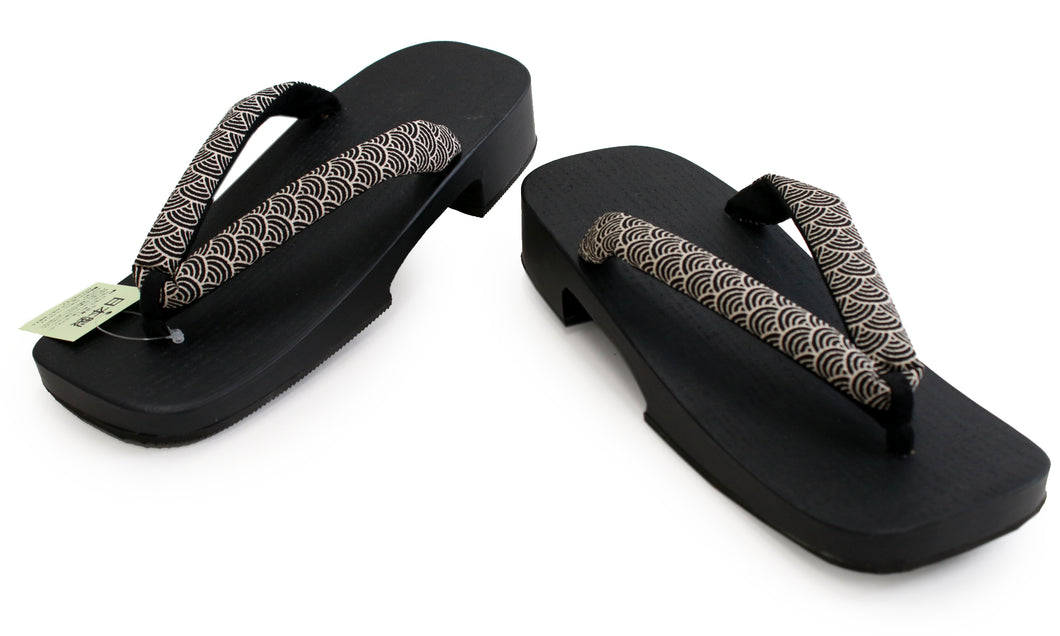 Men's paulownia  Geta(Japanese Sandals) for Japanse Traditional Kimono/Yukata: Black Coating stand Black  Blue ocean wave  26 - 28 cm