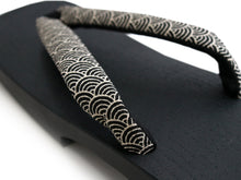 Load image into Gallery viewer, Men&#39;s paulownia  Geta(Japanese Sandals) for Japanse Traditional Kimono/Yukata: Black Coating stand Black  Blue ocean wave  26 - 28 cm

