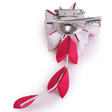 画像をギャラリービューアに読み込む, Girls Pink Trim Hair clip  for Japanese Traditional Clothes - Clip with safety pin fringe
