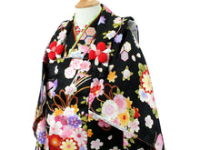 將圖片載入圖庫檢視器 Girl&#39;s Formal Silk Kimono 7 Item Set: Japanese Traditional Clothes - Black x Flower Butterfly
