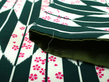 Load image into Gallery viewer, Women&#39;s Polyester Washable Two-Shaku-Sleeve Kimono for Hakama, Short Length, Dark Green x White, Arrow Pattern, Sakura, Free Size: Japanese Traditional Clothes

