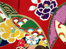 画像をギャラリービューアに読み込む, Women&#39;s Polyester Washable Two-Shaku-Sleeve Kimono for Hakama: Japanese Traditional Clothes - Red Camellia Cloisonne
