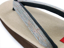 將圖片載入圖庫檢視器 Women&#39;s Casual Zori &quot;Calen Blosso&quot; (Japanese Sandals) for Japanese Traditional Kimono   - Dark Brown Beige x Gray Color hanao   L size
