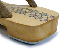 画像をギャラリービューアに読み込む, Men&#39;s Paulownia Geta (Japanese Sandals) for Japanese Traditional Kimono/Yukata:*Clogs Print Natural White Wooden Platform tie-dye pattern Brown Gray Sandal
