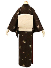 Load image into Gallery viewer, Women&#39;s Tailored Silk Nagoya Obi Belt - Ivory Gold Arabesque Pattern-
