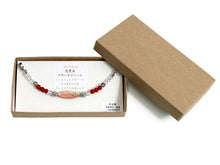 將圖片載入圖庫檢視器 Haori string natural stone, Coral red mother-of-pearl, gray and clear Czech glass, Women
