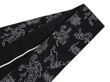 画像をギャラリービューアに読み込む, Men&#39;s Reversible Silk HAKATA-Ori KAKU Obi Belt - Black, Gray Chōjū-giga/Straight Line Pattern-

