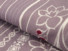 將圖片載入圖庫檢視器 Women&#39;s Hitoe Unlined Kimono Light purple vertical stripes with flower arabesque 


