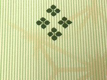 將圖片載入圖庫檢視器 Women&#39;s Hitoe Unlined Kimono green, vertical stripes, hemp leaf


