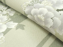 Load image into Gallery viewer, Women&#39;s washable Lined Kimono Coordinate Set of 4 Items M size -tannish match green wavy stripe kimono &amp; Black curve nagoya obi and green obiage &amp; obijime
