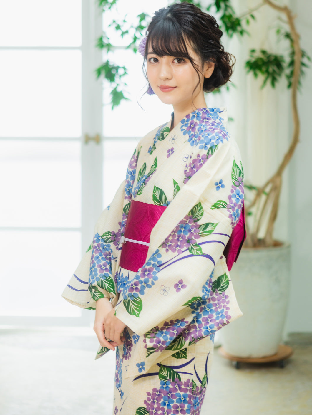 Women's Hemp Cotton Yukata : Japanese Traditional Clothes - Ivory Hydrangea