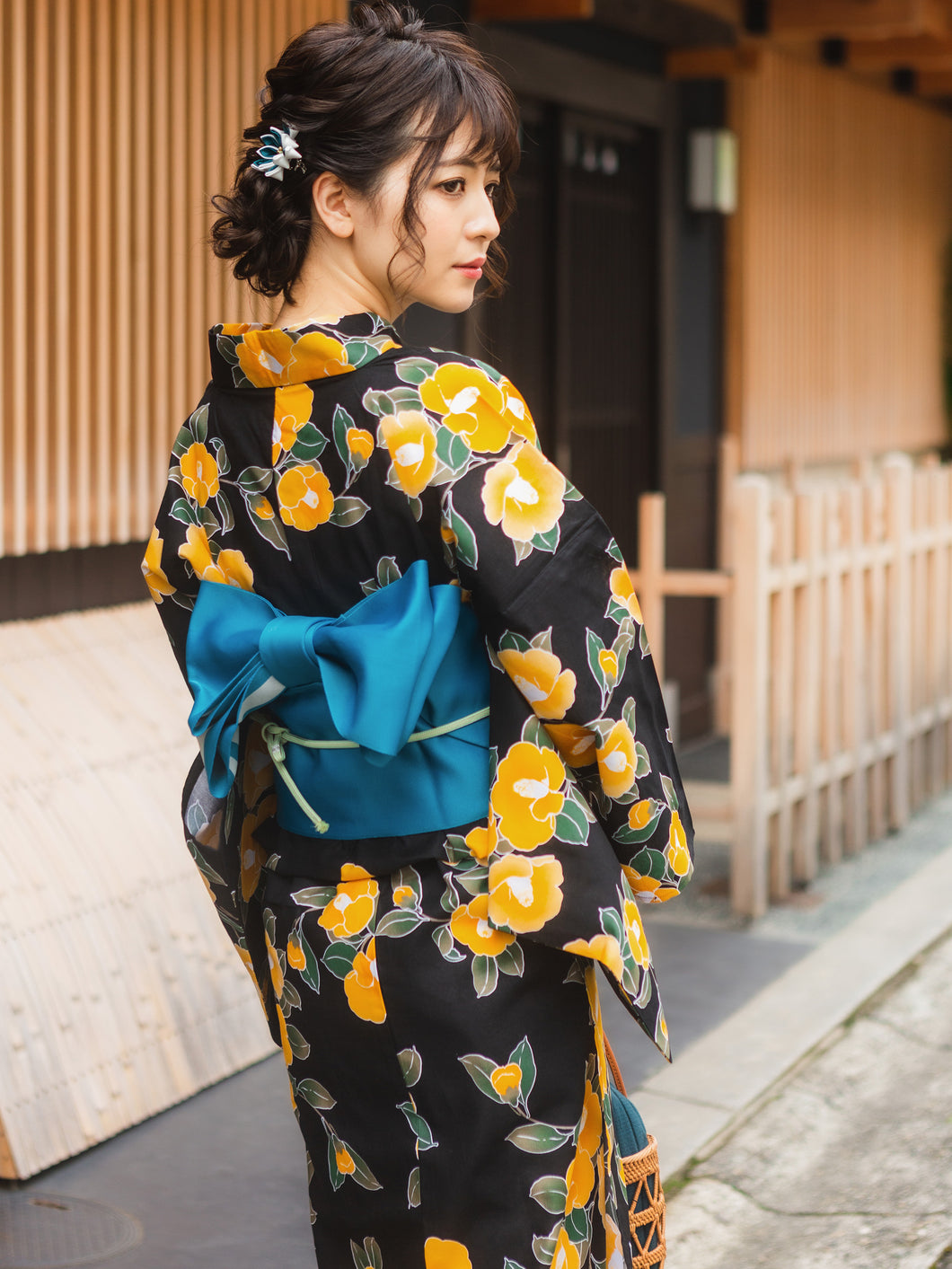Ladies' Cotton Yukata : Japanese Traditional Clothes  - Black Camellia