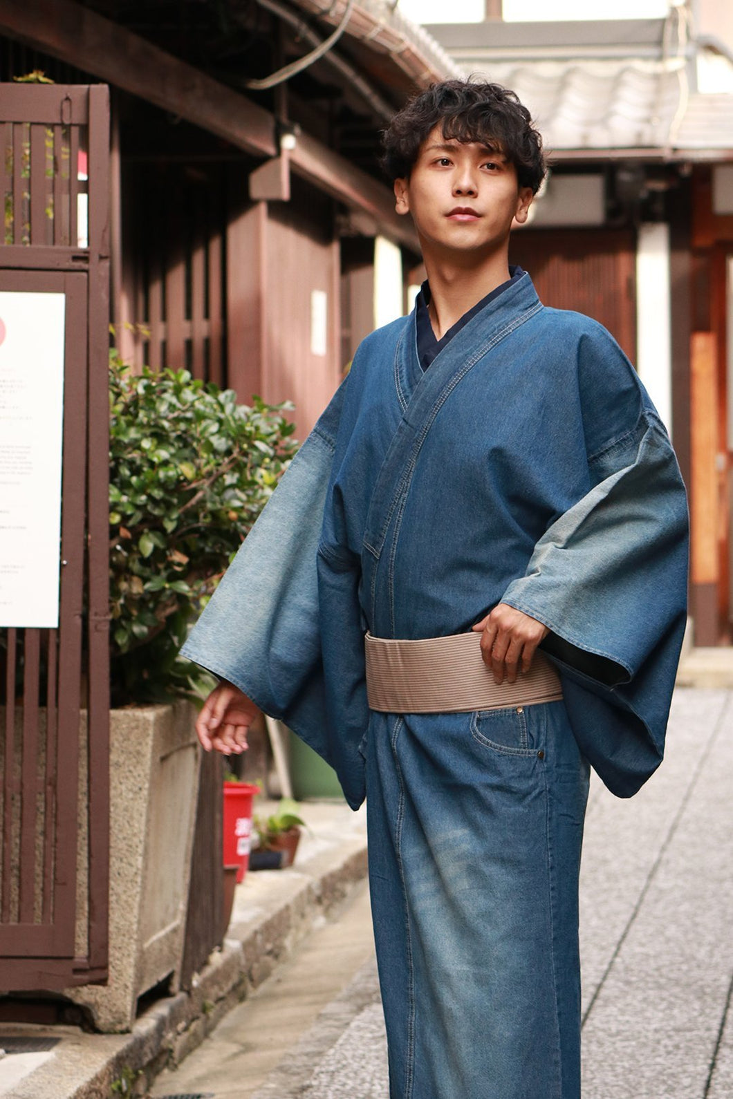Men's Damaged Denim Unlined Kimono with Pockets Navy: Japanese Traditional Clothes