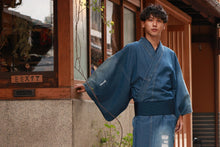 將圖片載入圖庫檢視器 Men&#39;s Crush Damaged Denim Unlined Kimono with Pockets Navy: Japanese Traditional Clothes
