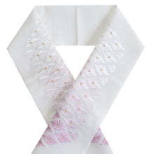 將圖片載入圖庫檢視器 Haneri for Japanese Traditional Kimono - Flower Diamond Embroidery
