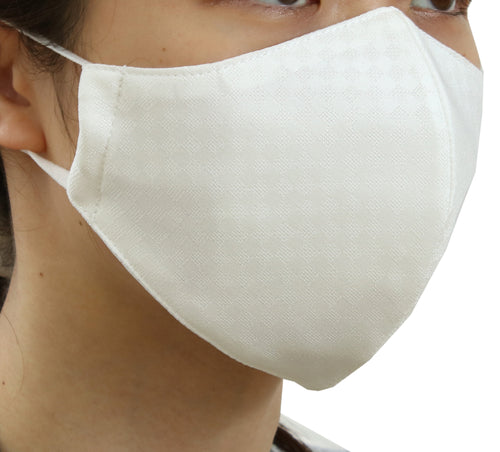 IRODORI Silk 3D Face Mask - White