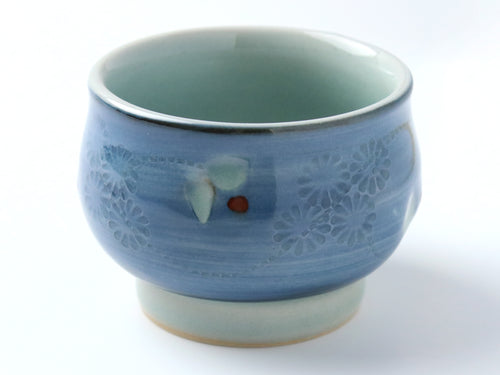 Kyoto Kiyomizu Ware Sake Cup - Celadon Arabesque 