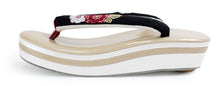 將圖片載入圖庫檢視器 Women&#39;s Zori (Japanese Sandals) for Japanese Traditional Kimono : Formal 5 layers 3 layers - Gold White heels x Black hanao
