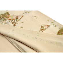 画像をギャラリービューアに読み込む, Ladies&#39; Silk Homongi Kimono: Japanese Traditional Clothes - Lined Pale Pink 155 - 165 cm
