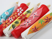 Load image into Gallery viewer,  Japanese candle Ikari type four seasons of Kyoto pattern 2 monme 7.5 cm 5 patterns set hand-painted Boxed
