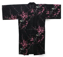 將圖片載入圖庫檢視器 Women&#39;s Happi Coat: Kimono Robe - Plum &amp; Bush Warbler Black
